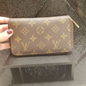 Louis Vuitton Zippy  Compact wallet